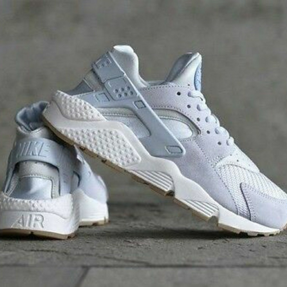 Women’s Nike Air Huarache Run TXT Light Blue